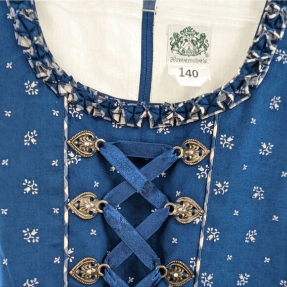 Hammerschmid dirndl size 10 - Picture 4 of 14